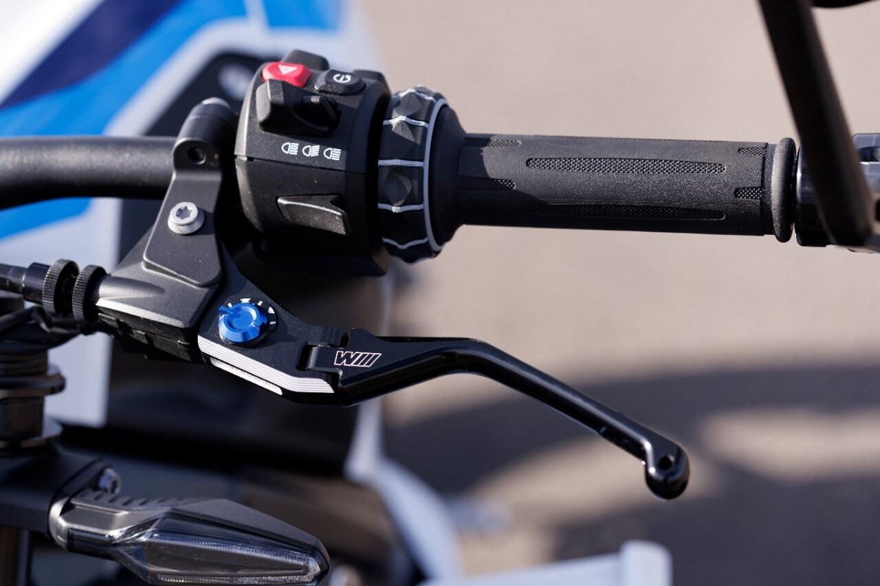 BMW M 1000 R: ADRENALINA pura!